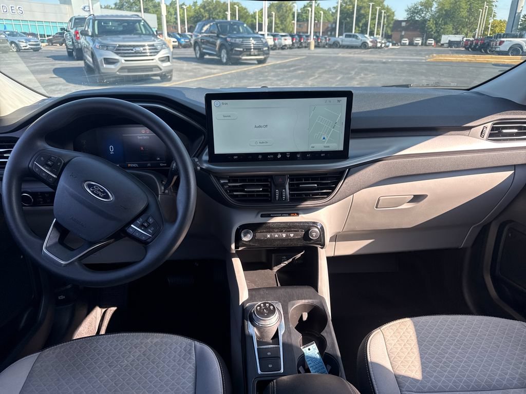 Used 2025 Ford Escape Active w/ Tech Pack #1 FWD image 15