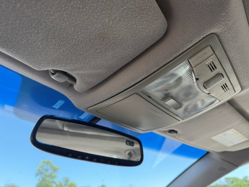 Used 2007 Toyota Avalon XLS FWD image 32