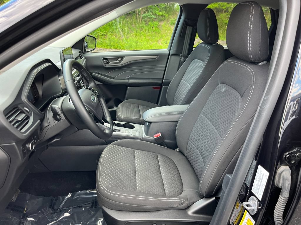 Used 2023 Ford Escape Active AWD/4WD image 9