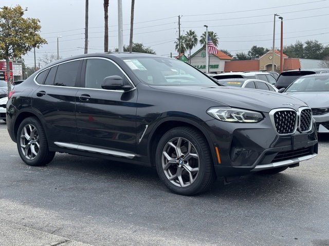 Used 2023 BMW X4 xDrive30i image 8