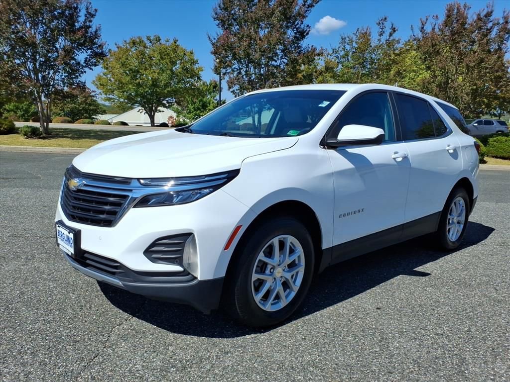 Used 2023 Chevrolet Equinox LT w/ Driver Convenience Package image 16