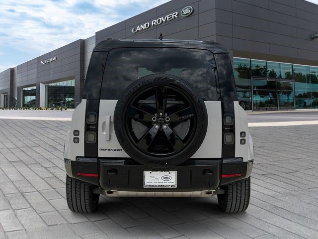 New 2026 Land Rover Defender 110 X-Dynamic SE AWD/4WD image 4