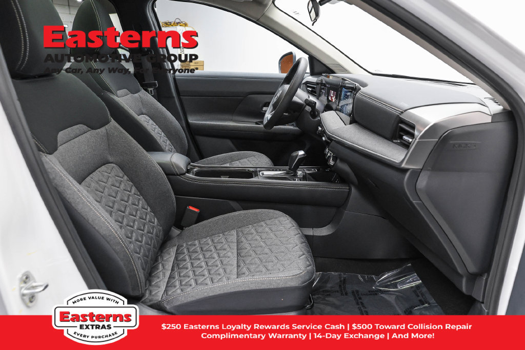 Used 2025 Nissan Kicks SV w/ SV Premium Package AWD/4WD image 26