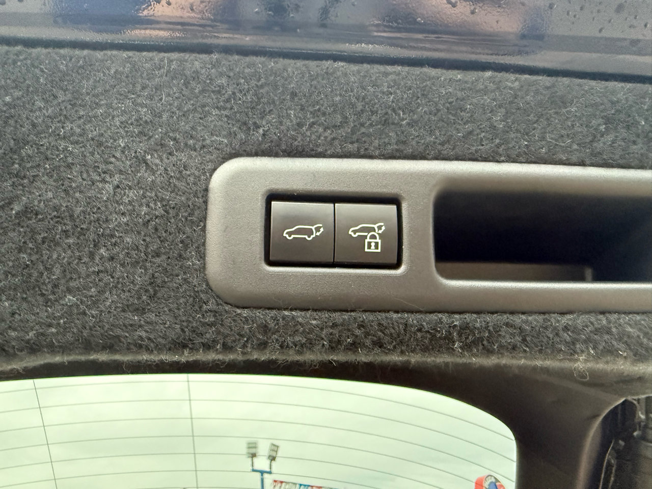 Used 2022 Lexus RX 450h AWD w/ Luxury Package image 21