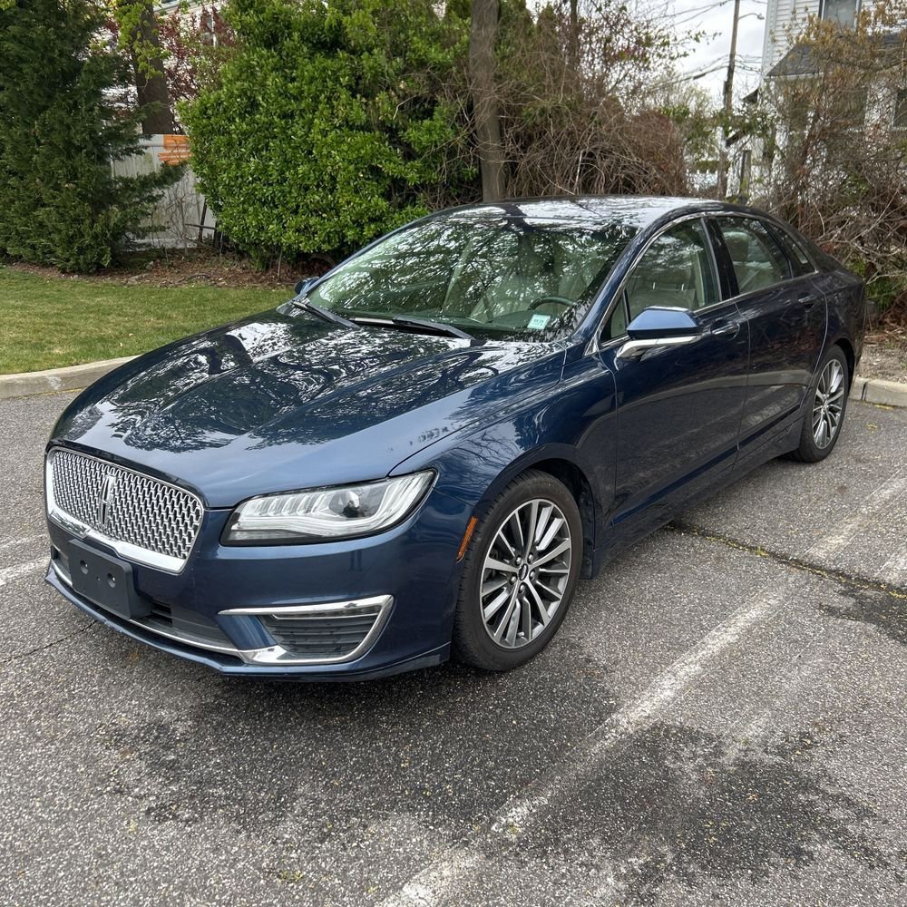 Used 2017 Lincoln MKZ Select w/ Select Plus Package AWD/4WD image 2