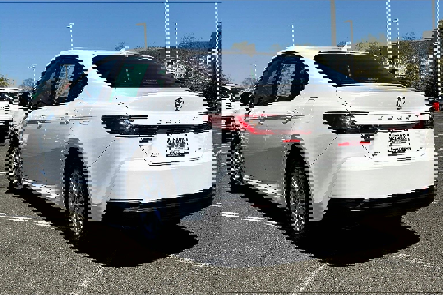 Used 2025 Toyota Camry LE FWD image 11