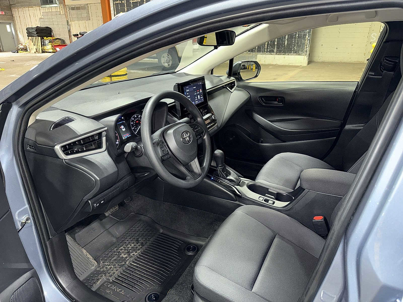 Certified 2023 Toyota Corolla LE FWD image 27