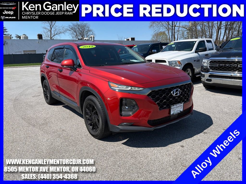 Used 2019 Hyundai Santa Fe SEL w/ Cargo Package FWD image 1