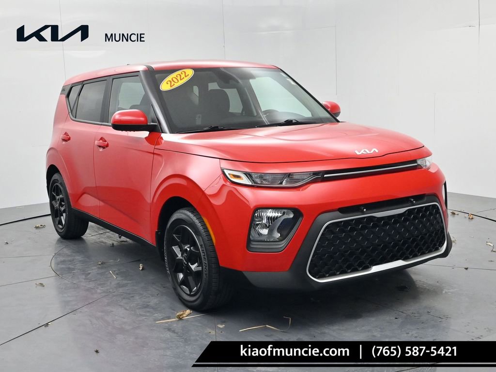 Certified 2022 Kia Soul LX w/ Technology Package image 1