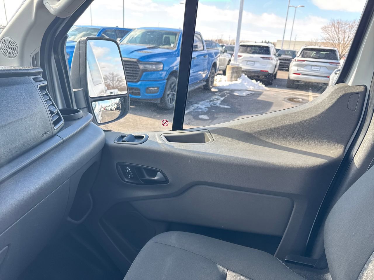 Used 2024 Ford Transit 250 Low Roof AWD w/ Exterior Upgrade Package image 22