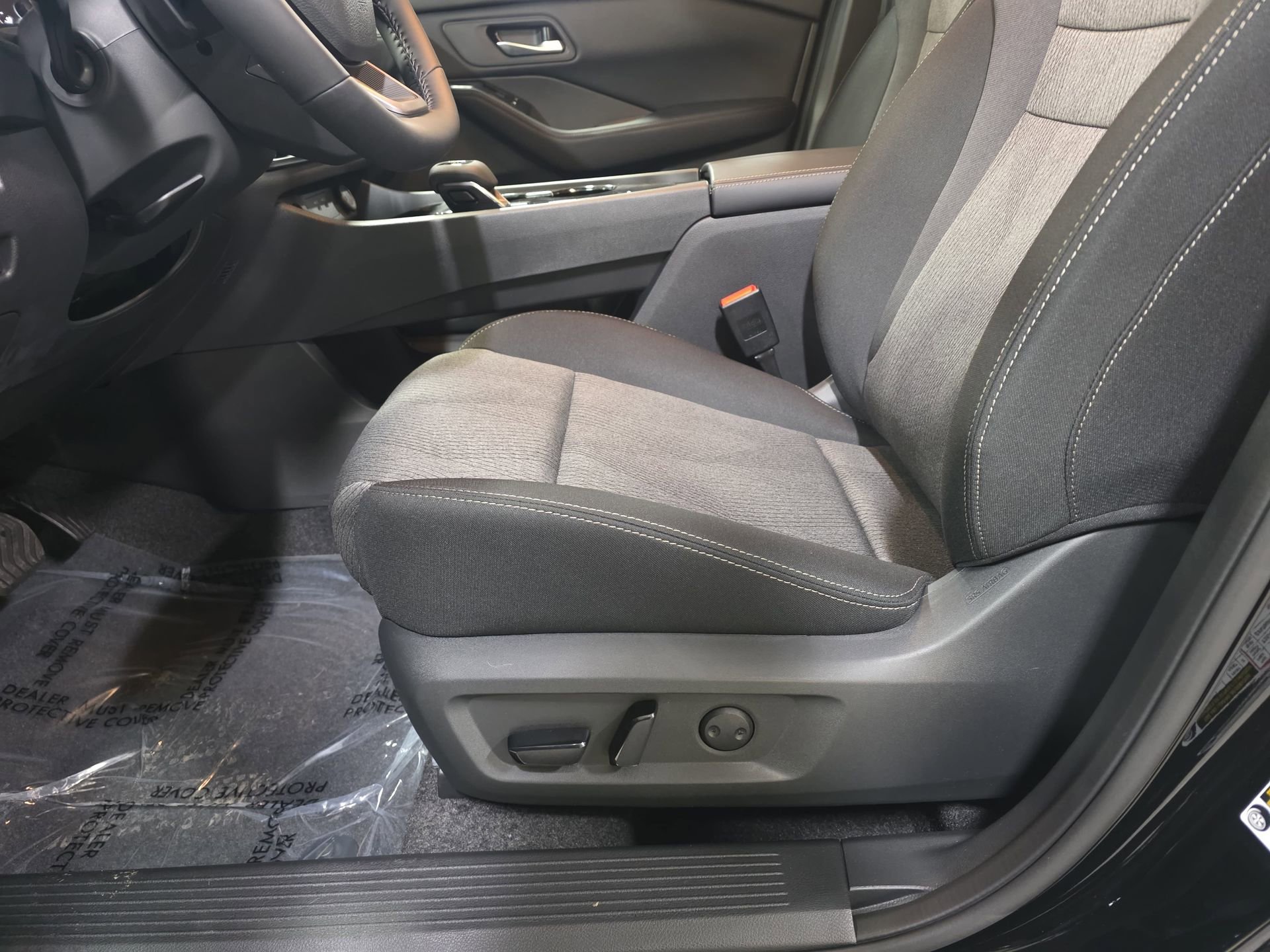 New 2026 Nissan Rogue SV image 28