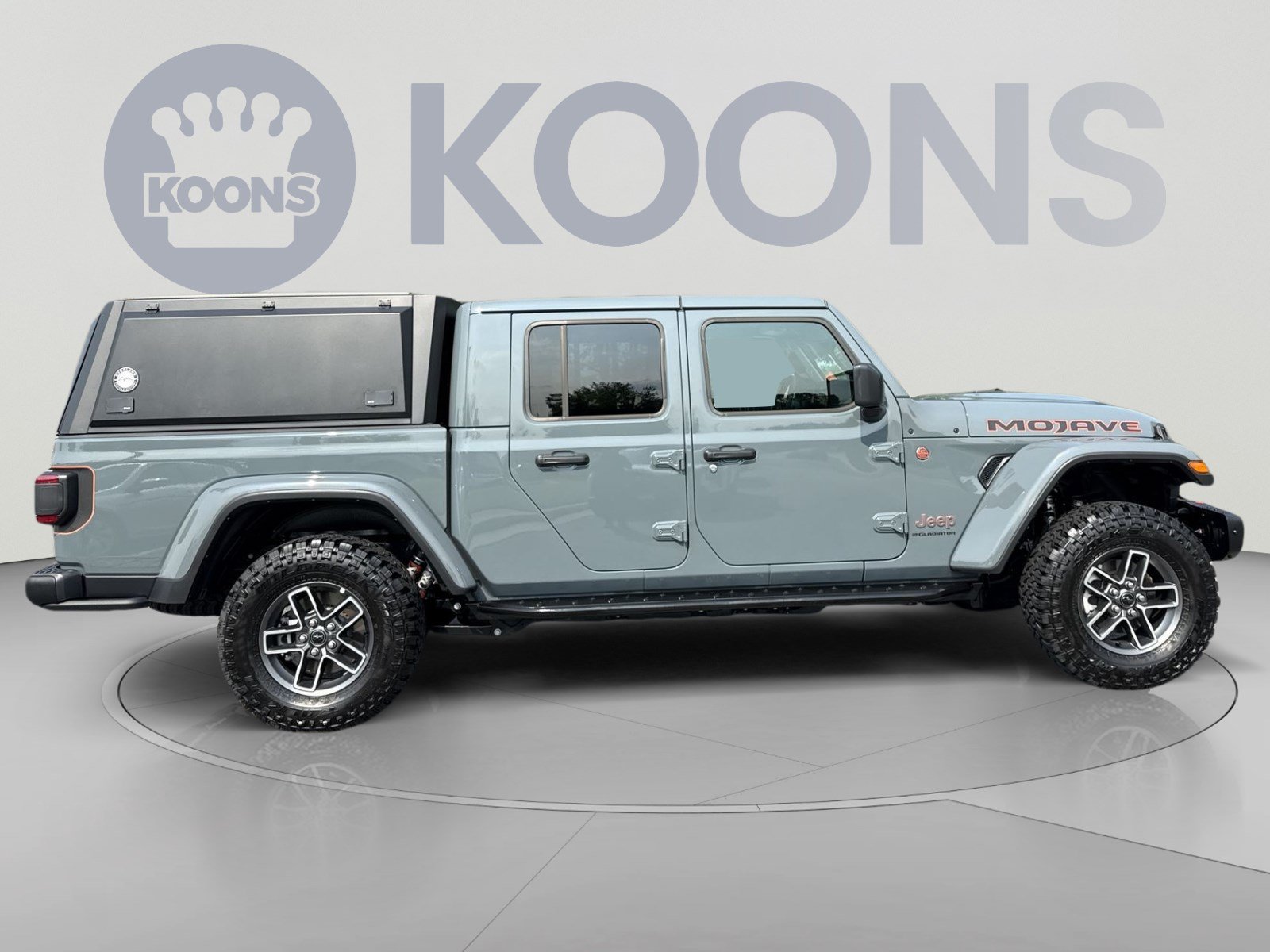 Used 2025 Jeep Gladiator Mojave AWD/4WD image 8