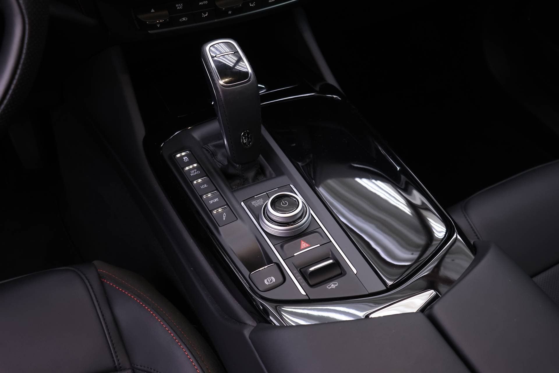 Used 2024 Maserati Levante Modena Ultima image 19