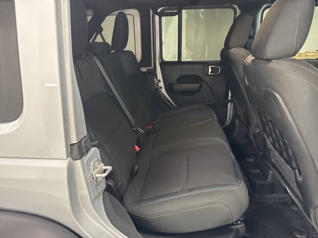 Used 2023 Jeep Wrangler Unlimited Rubicon 4xe w/ Cold Weather Group AWD/4WD image 28