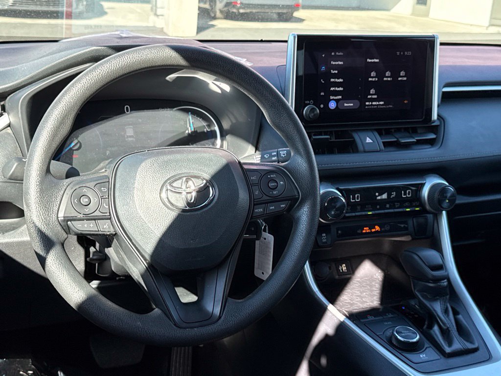 Certified 2025 Toyota RAV4 LE AWD/4WD image 28