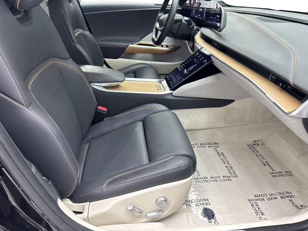 Used 2023 Lucid Air Touring AWD/4WD image 42