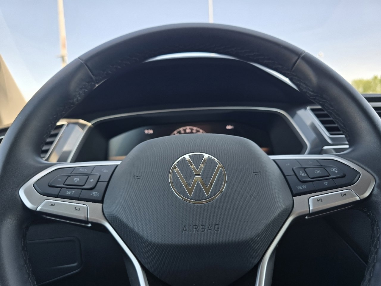 Used 2024 Volkswagen Tiguan Wolfsburg Edition FWD image 23