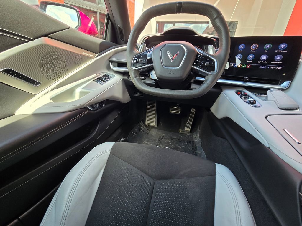 Used 2022 Chevrolet Corvette Stingray Preferred Cpe w/ Z51 Performance Package RWD image 25