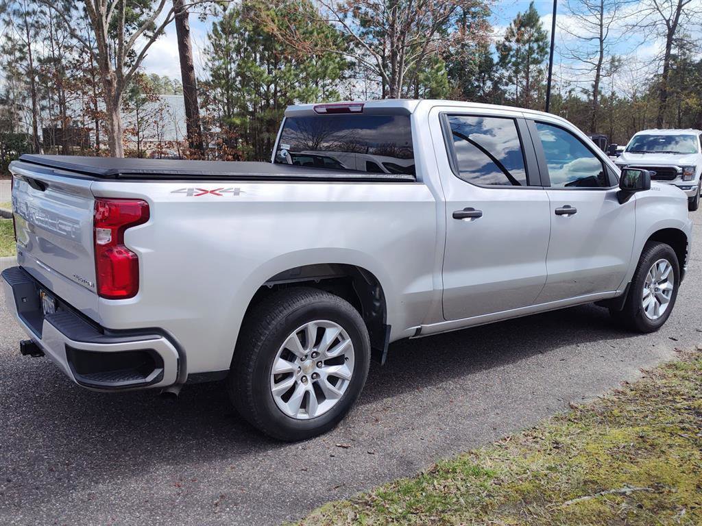 Used 2022 Chevrolet Silverado 1500 Custom image 3