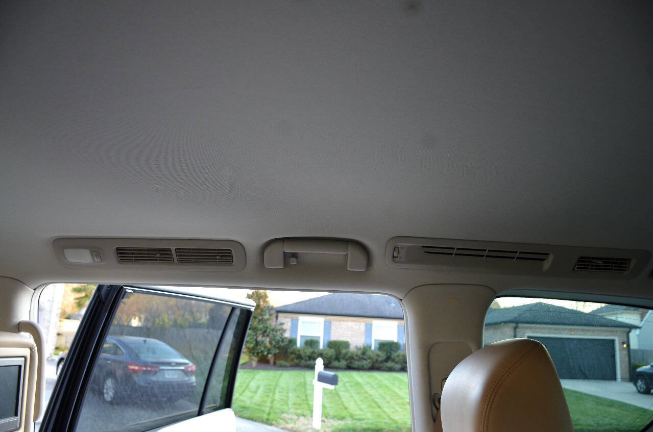 Used 2017 Nissan Armada Platinum w/ Captain Seat Package image 19