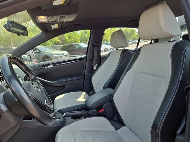 Used 2015 Volkswagen Jetta Sport FWD image 20