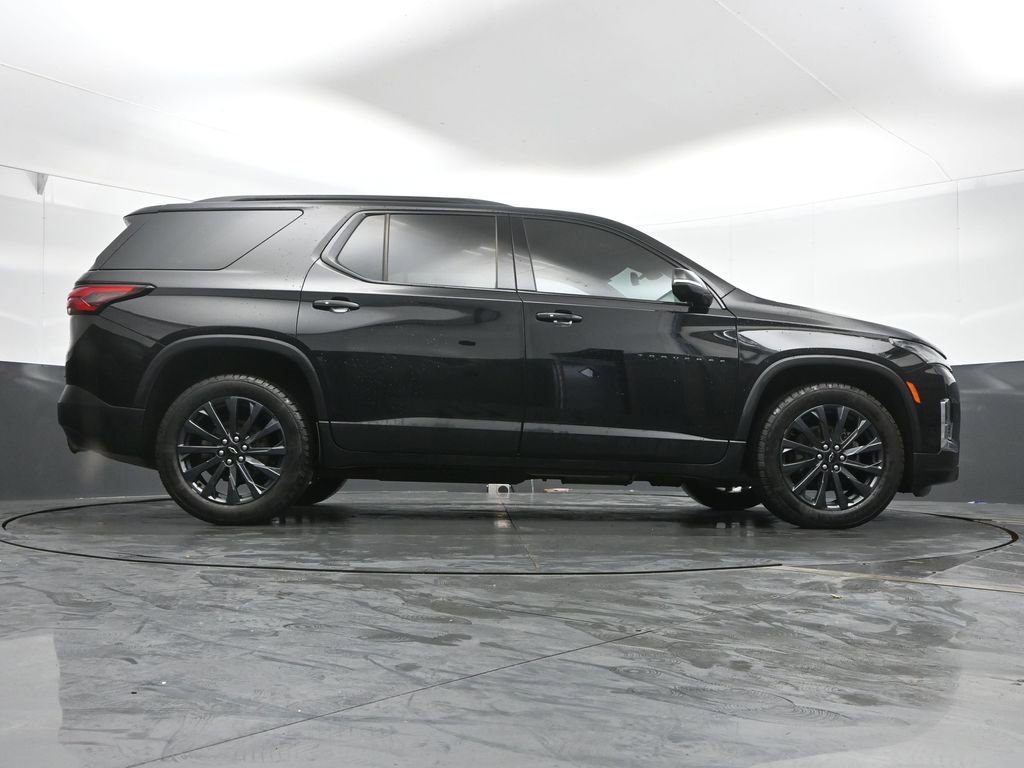 Used 2023 Chevrolet Traverse RS image 50