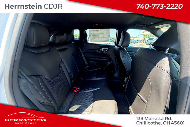New 2026 Jeep Compass Latitude AWD/4WD image 22