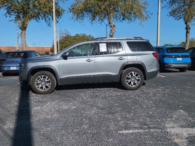 Used 2023 GMC Acadia SLE w/ Driver Convenience Package image 3