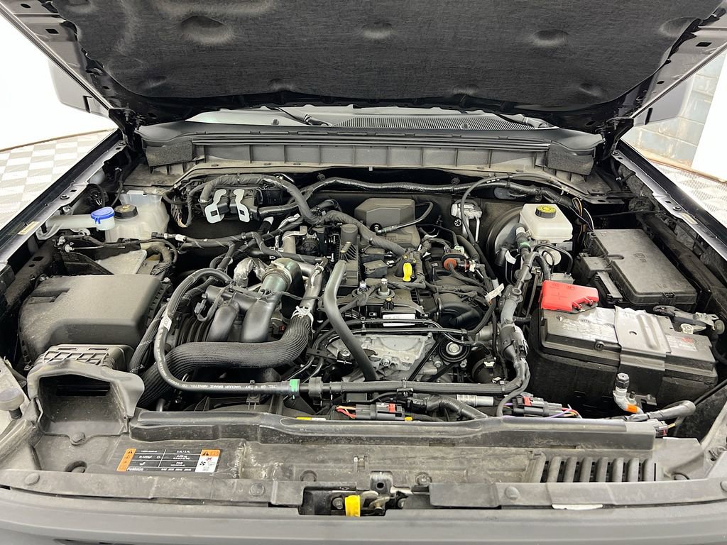 Certified 2024 Ford Bronco Black Diamond image 34