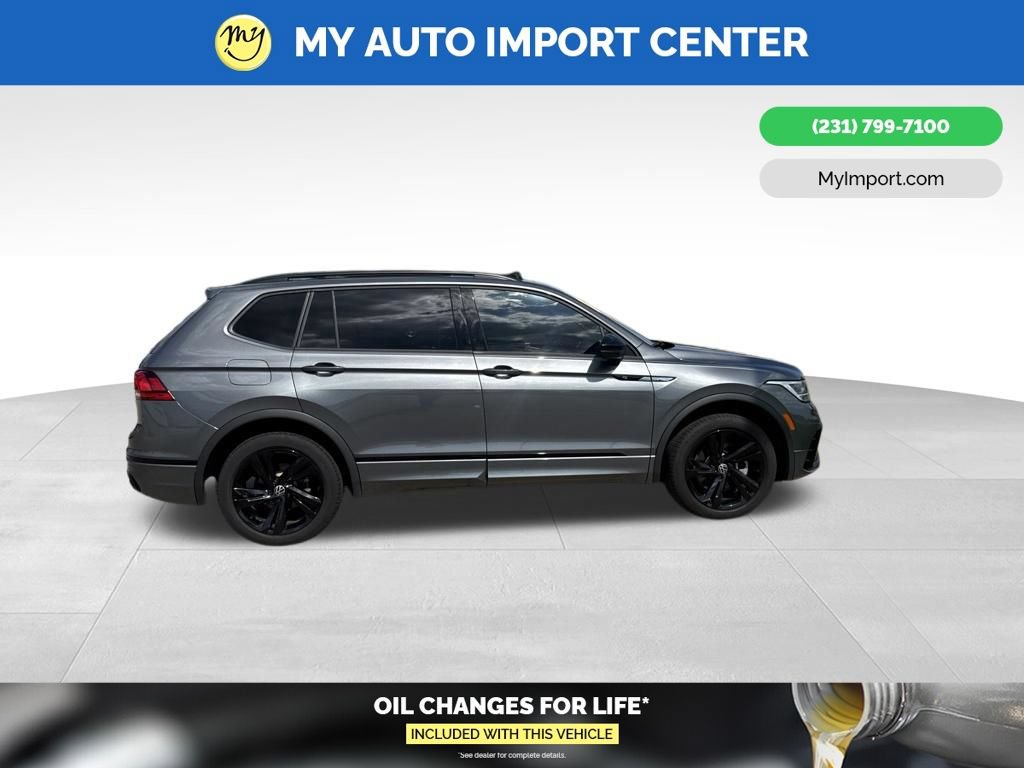 Used 2024 Volkswagen Tiguan SE R-Line AWD/4WD image 8