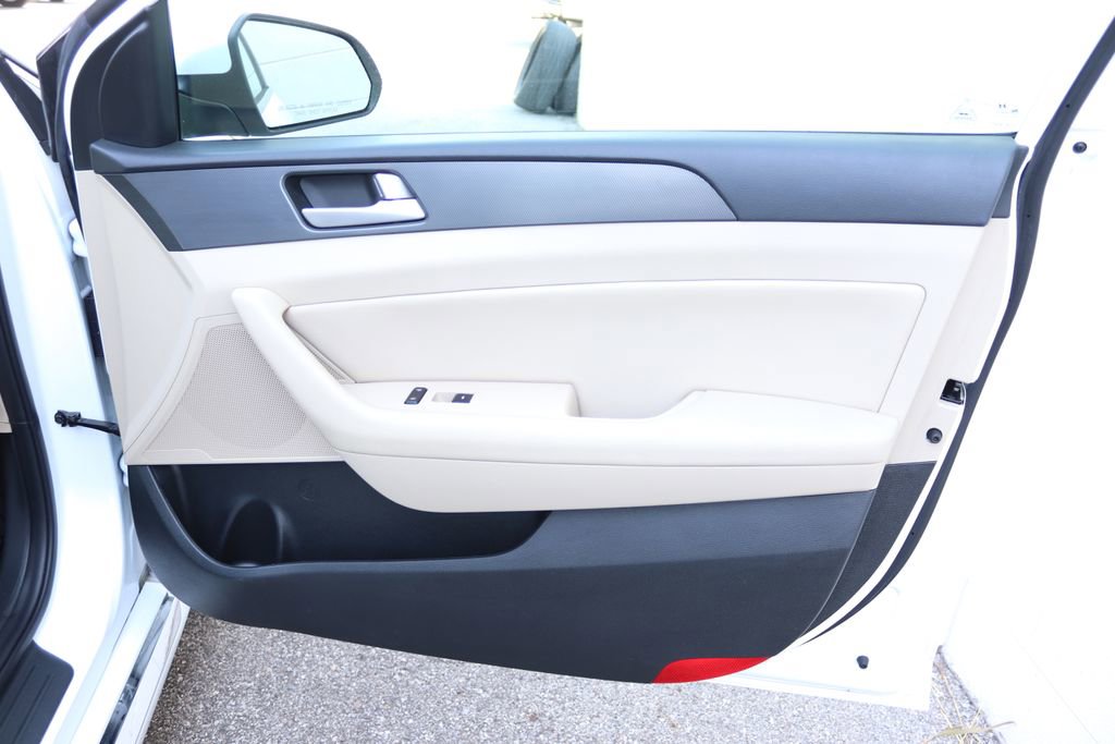 Used 2017 Hyundai Sonata Sport w/ Cargo Package FWD image 15