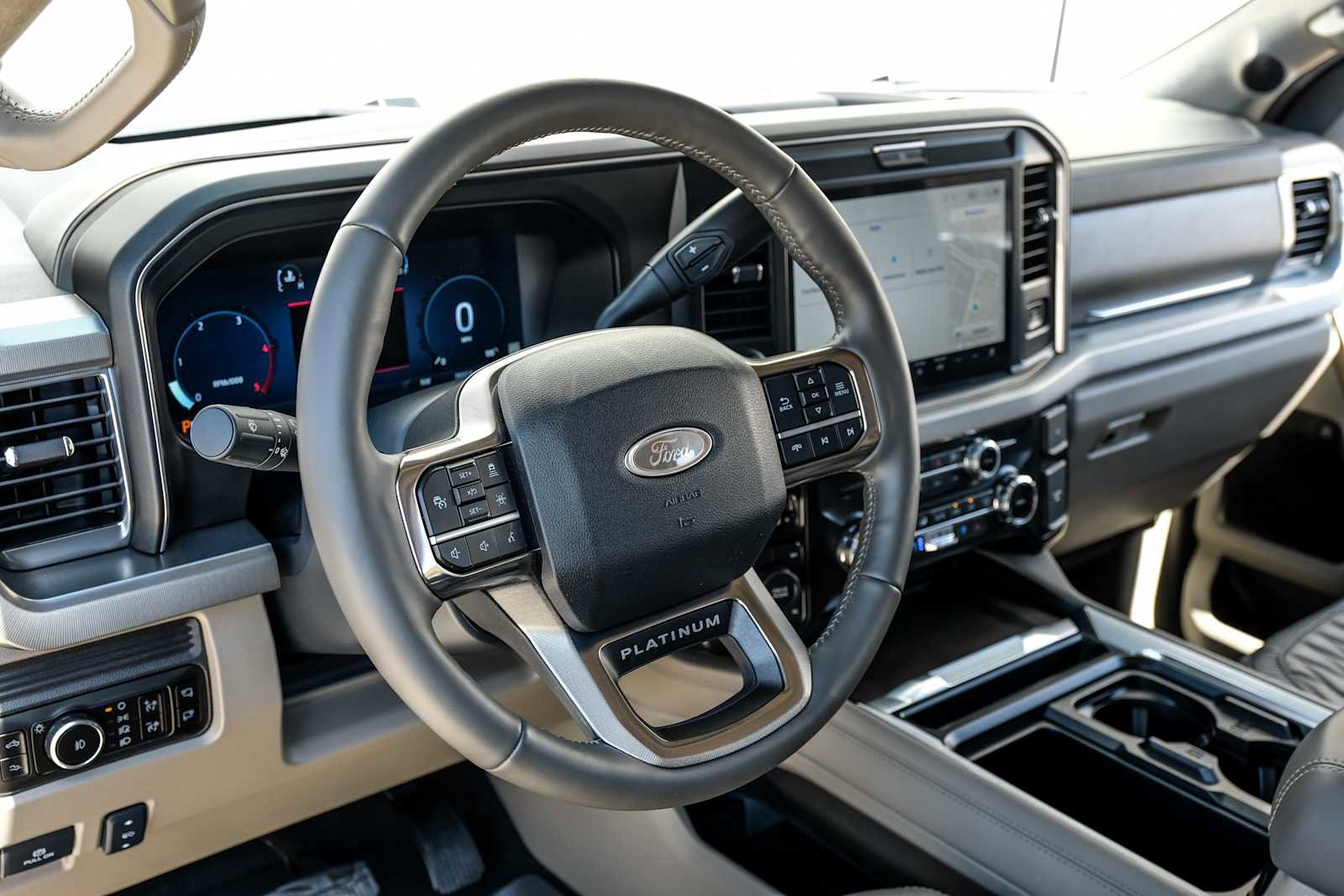 Used 2025 Ford F450 Platinum w/ Platinum Plus Package image 19