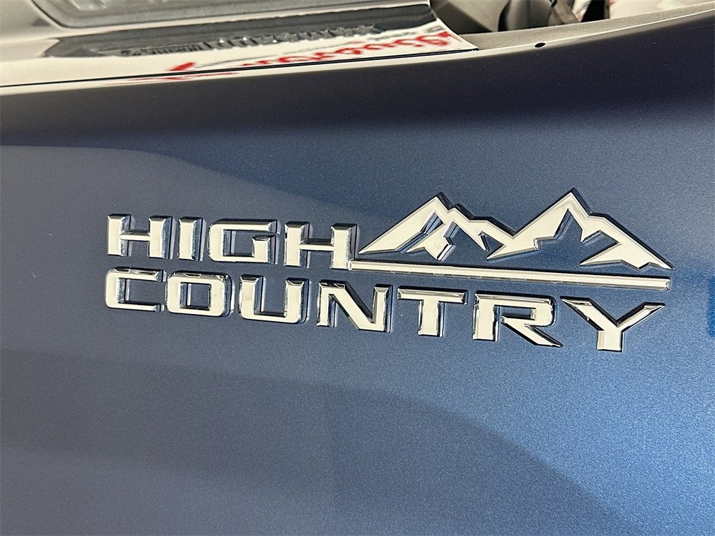 Used 2022 Chevrolet Silverado 2500 High Country image 29