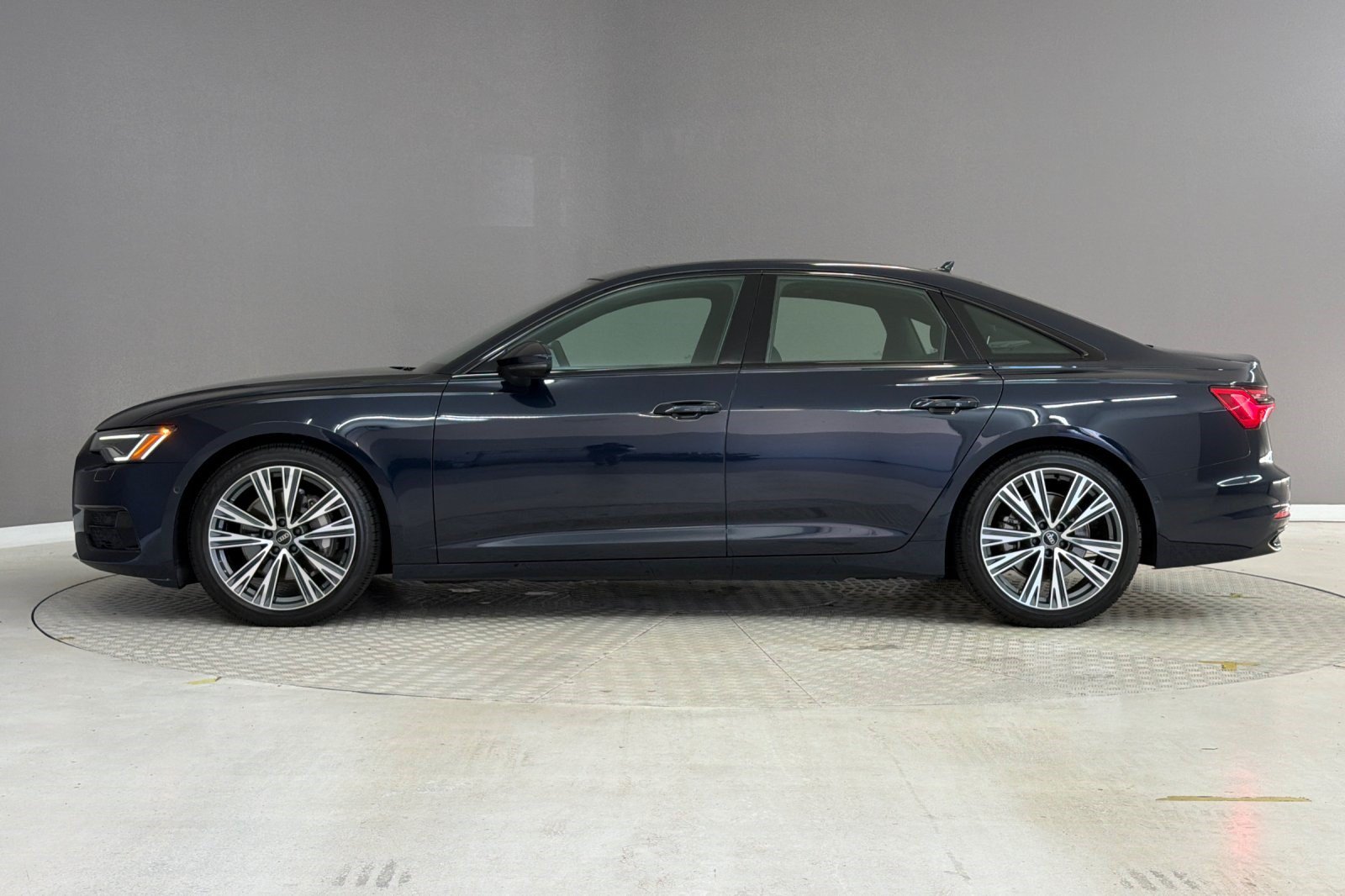 Used 2021 Audi A6 Premium Plus AWD/4WD image 2