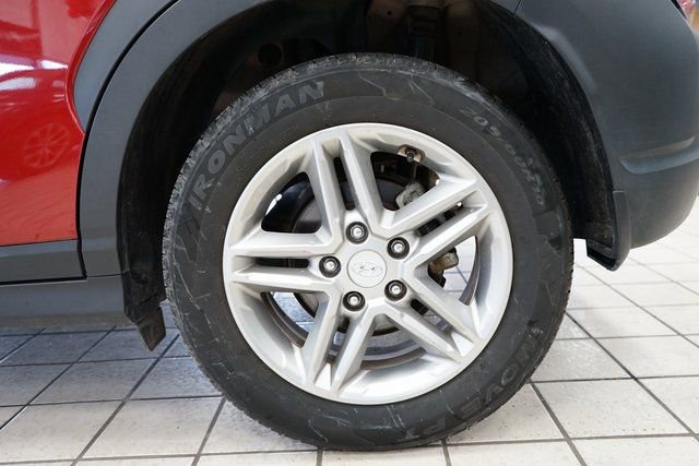 Used 2022 Hyundai Kona SE image 50