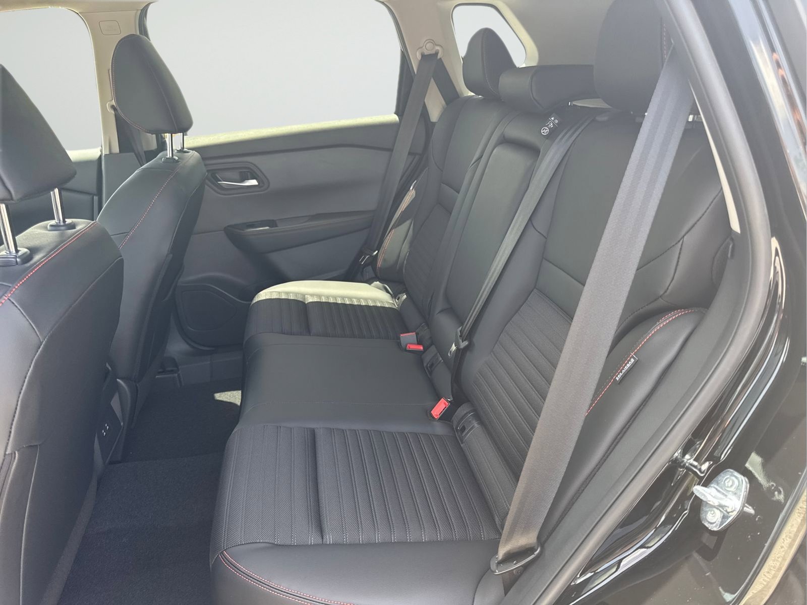 New 2026 Nissan Rogue SV w/ Rock Creek Premium Package AWD/4WD image 33