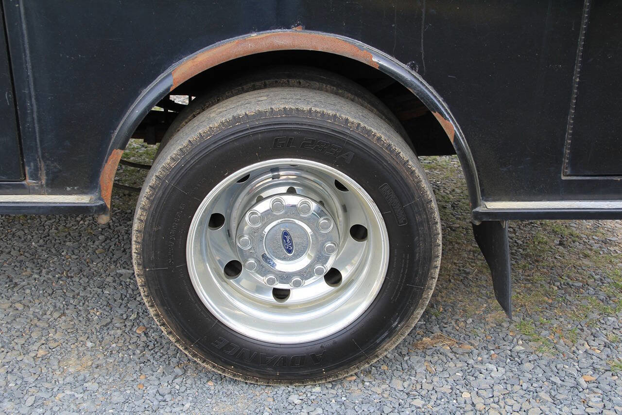 Used 2017 Ford F450 XLT w/ XLT Value Package AWD/4WD image 5