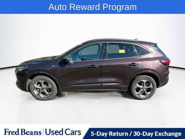 Used 2023 Ford Escape ST-Line w/ Tech Pack #1 AWD/4WD image 3