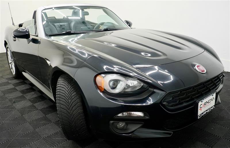 Used 2017 FIAT 124 Spider Lusso RWD image 8