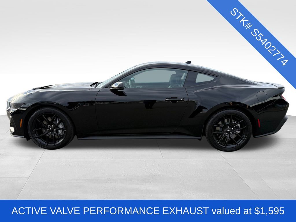 Used 2025 Ford Mustang GT Premium image 4