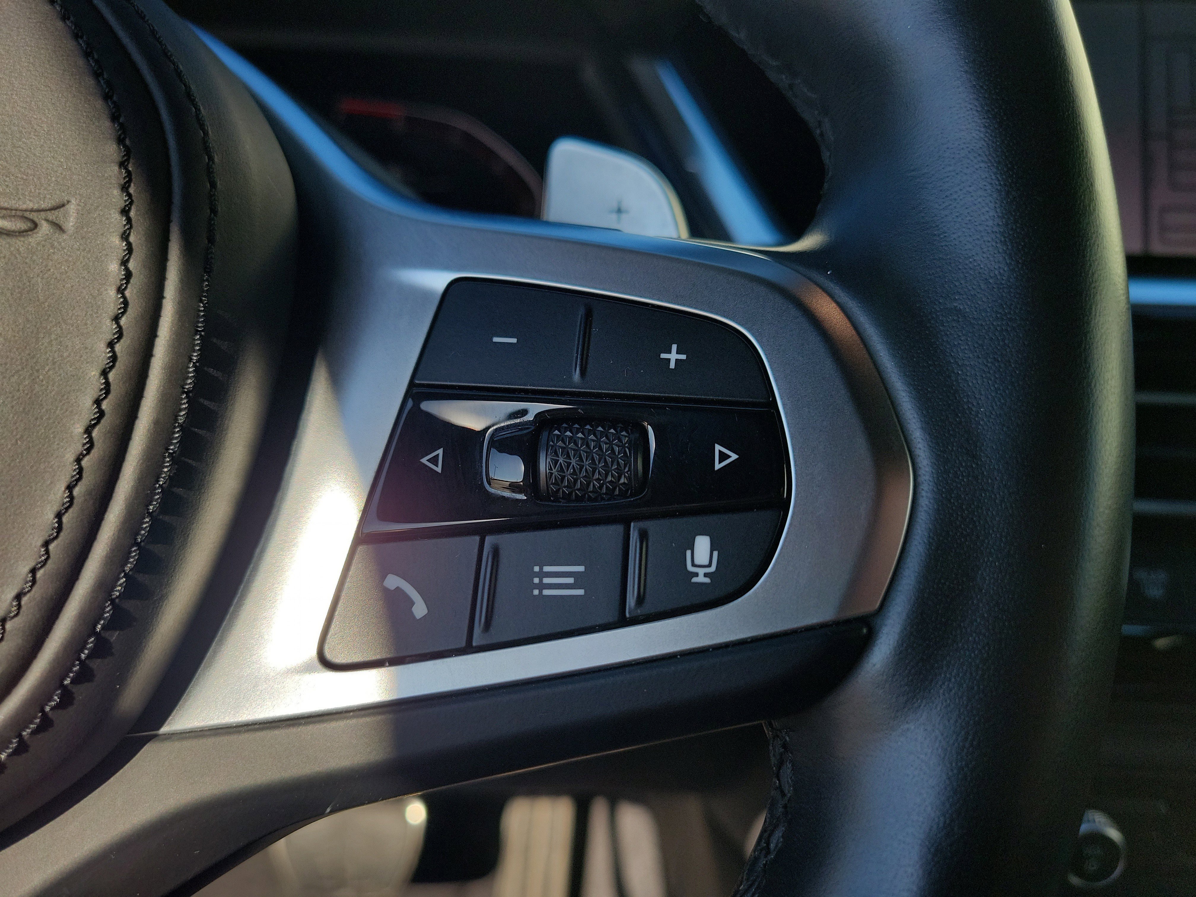 Used 2025 BMW Z4 sDrive30i image 16