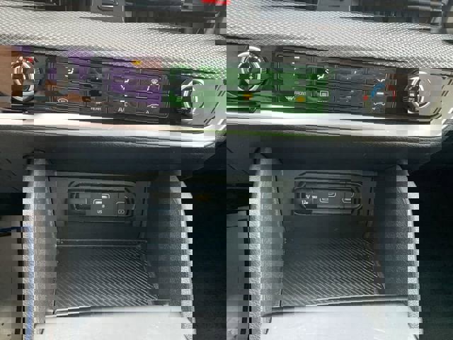 Used 2025 Kia Sportage LX image 22