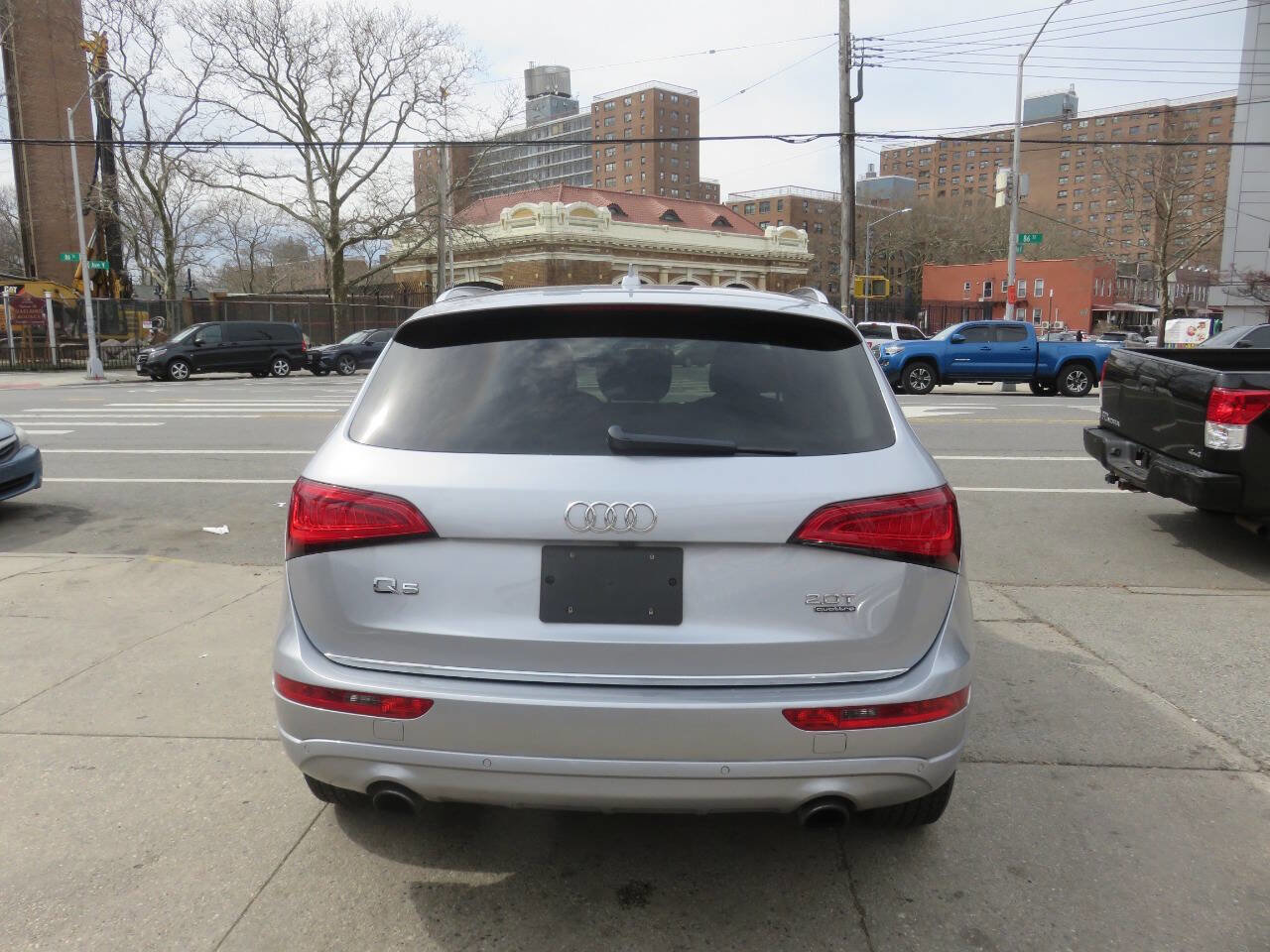 Used 2016 Audi Q5 2.0T Premium Plus w/ Technology Package image 8