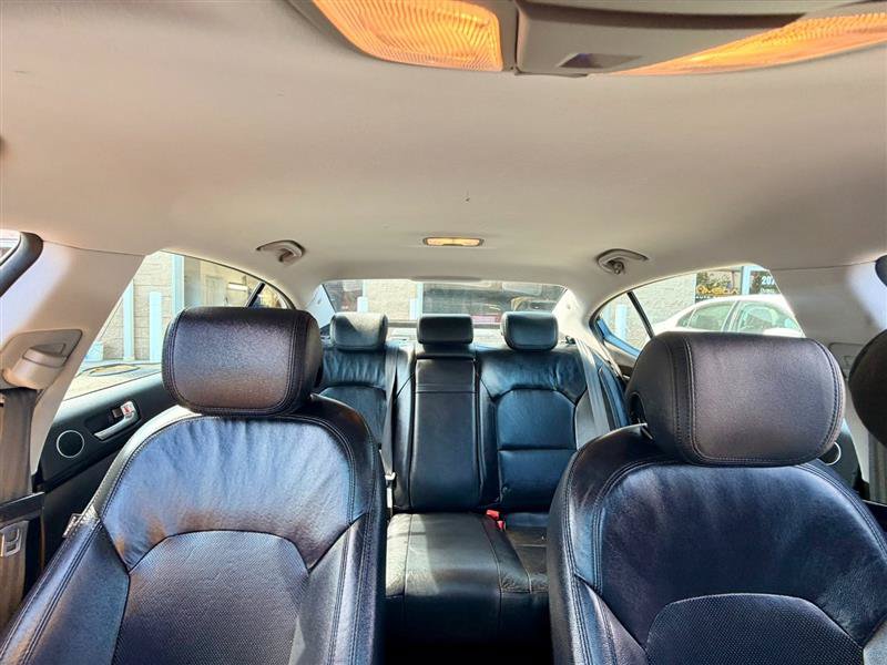 Used 2015 Kia Cadenza Premium FWD image 21