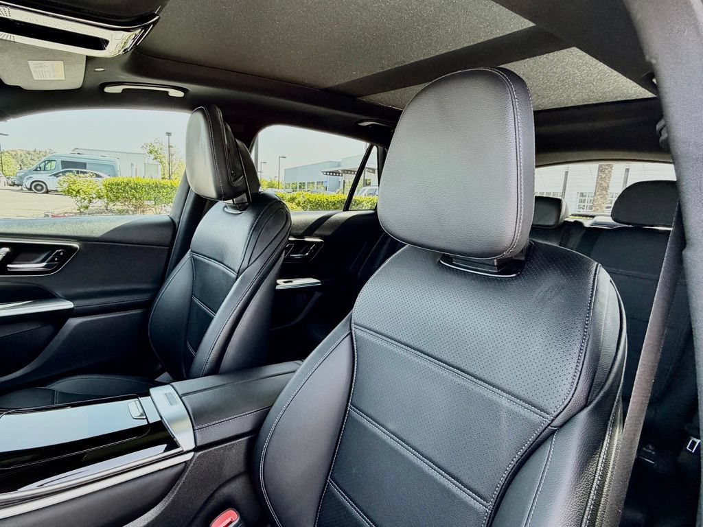 Certified 2026 Mercedes-Benz GLC 300 4MATIC image 19