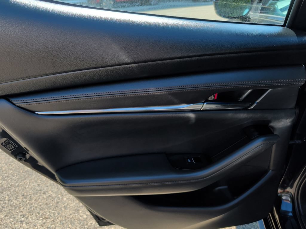 Used 2024 MAZDA MAZDA3 s FWD image 30