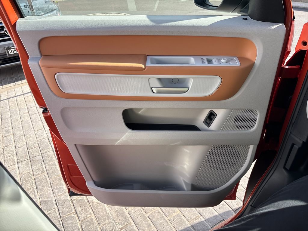 New 2025 Volkswagen ID. Buzz Pro S Plus AWD/4WD image 9