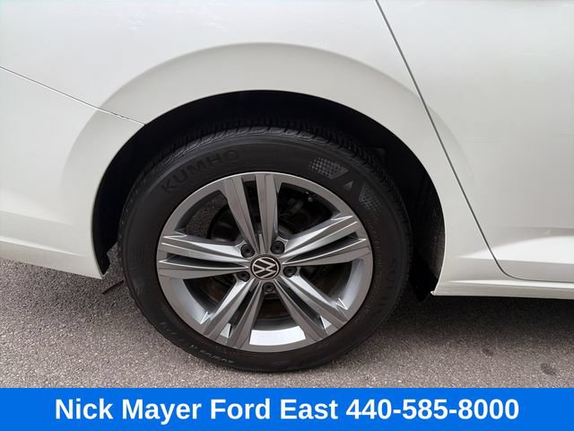 Used 2023 Volkswagen Jetta SE w/ Panoramic Sunroof Package FWD image 10