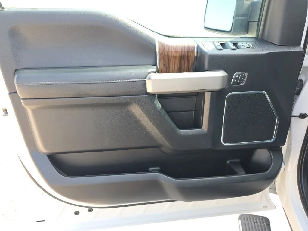 Used 2020 Ford F150 Lariat w/ Equipment Group 502A Luxury AWD/4WD image 13