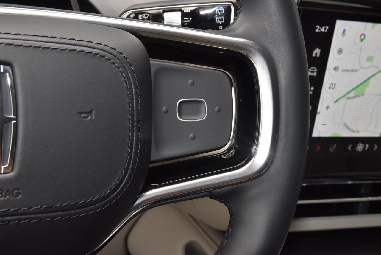 New 2026 Lincoln Nautilus Premier AWD/4WD image 24